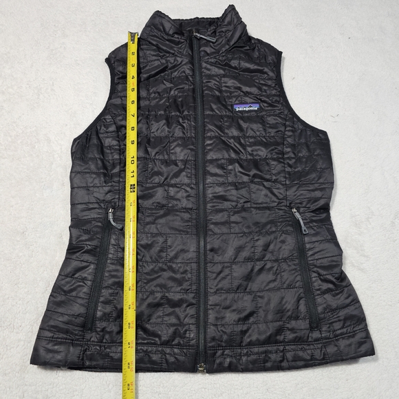 Patagonia Women's Black Quilted Vest - Picture 7 of 7